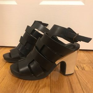 🌺Perfect black heeled sandals🌺